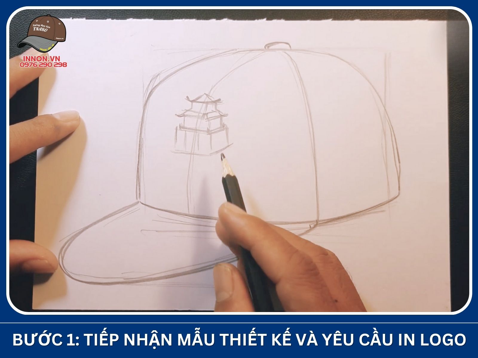 Bước 1: Tiếp nhận mẫu thiết kế và yêu cầu in logo