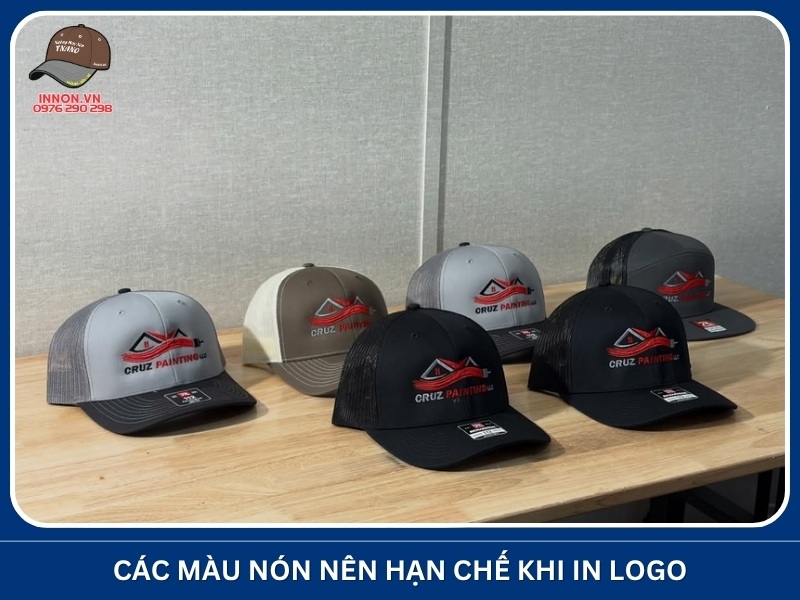 Các màu nón nên hạn chế khi in logo