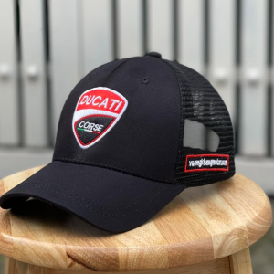 Nón Kết Đồng Phục Ducati Corse – Bản Lĩnh Tốc Độ, Khẳng Định Đẳng Cấp